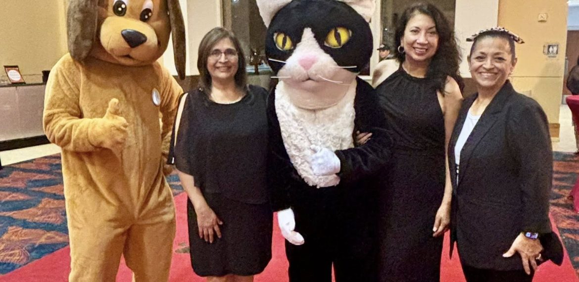 Greater State Bank Supports Palm Valley Animal Society at the Puppy Love Gala Greater State Bank Supports Palm Valley Animal Society at the Puppy Love Gala